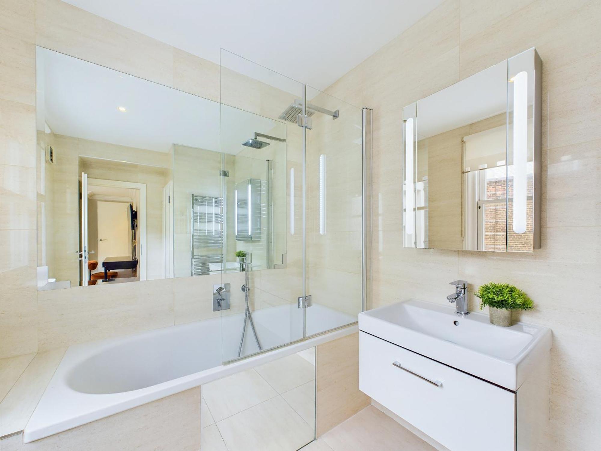 Be - The Mayfair Residences * Londra